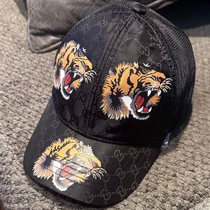 Gucci Supreme Baseball Cap with Tiger Head Motif Medium